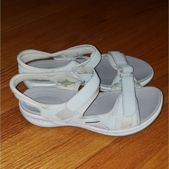 Easy Spirit Elate 3 Sandals - Picture 1 of 7